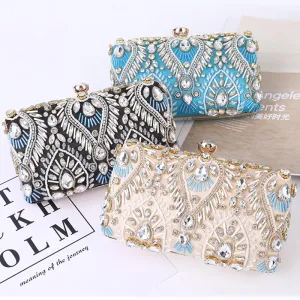 Clutch handbag Luxury Diamond Rhinestone Clutch Bags Exquisite Female clutches Pearls Beaded Chain Handbags Wedding Purse Shouler Bag