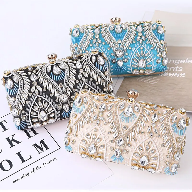 Clutch handbag Luxury Diamond Rhinestone Clutch Bags Exquisite Female clutches Pearls Beaded Chain Handbags Wedding Purse Shouler Bag