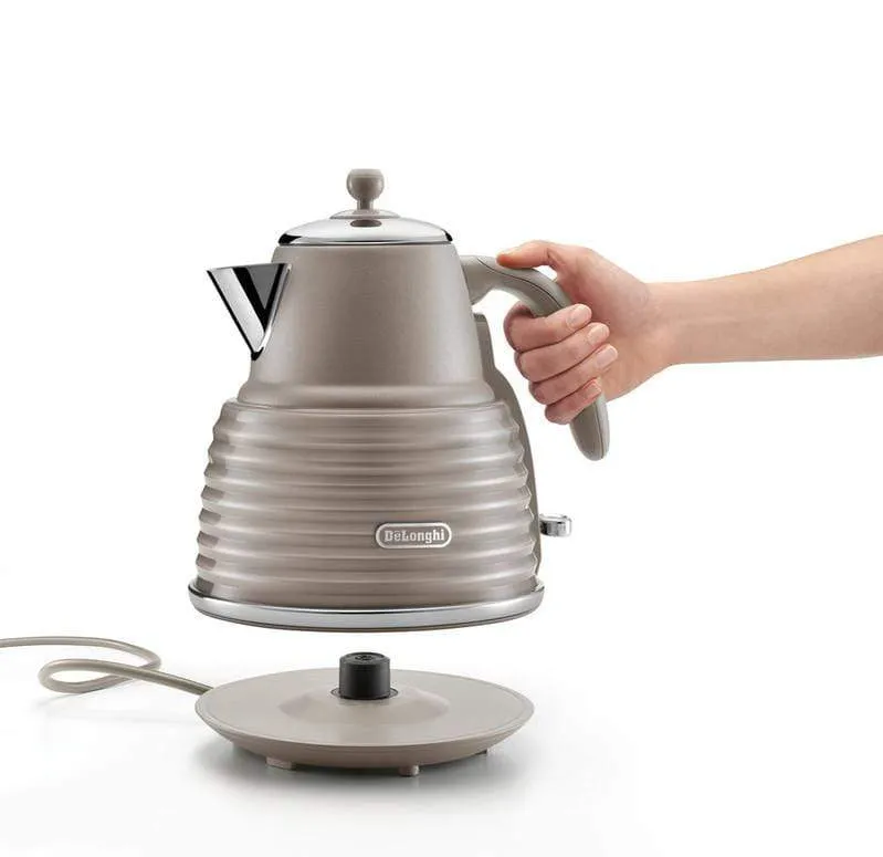 De'Longhi Scolpito Kettle   Toaster