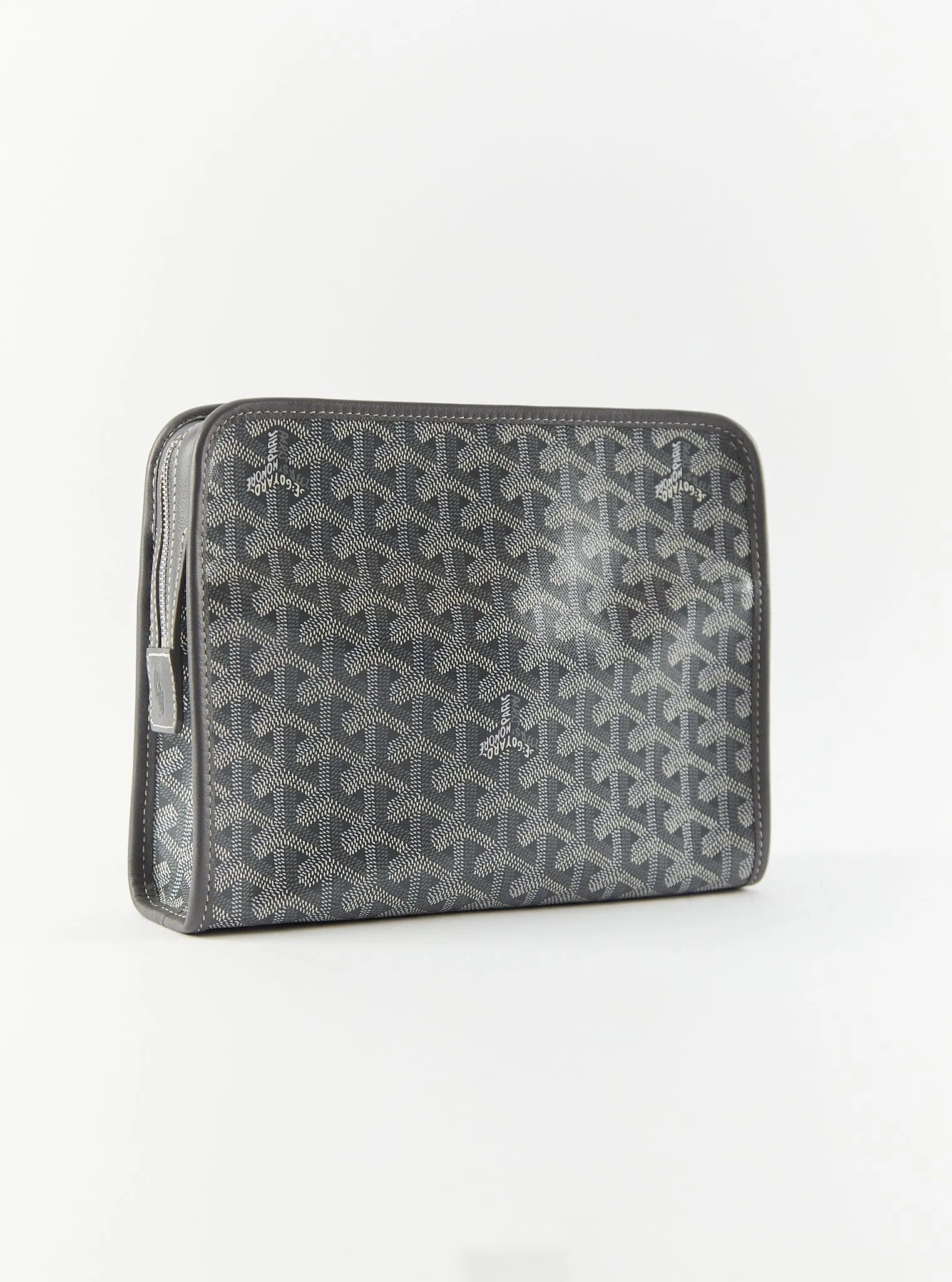 GOYARD Jouvence MM Toiletry Bag in Grey