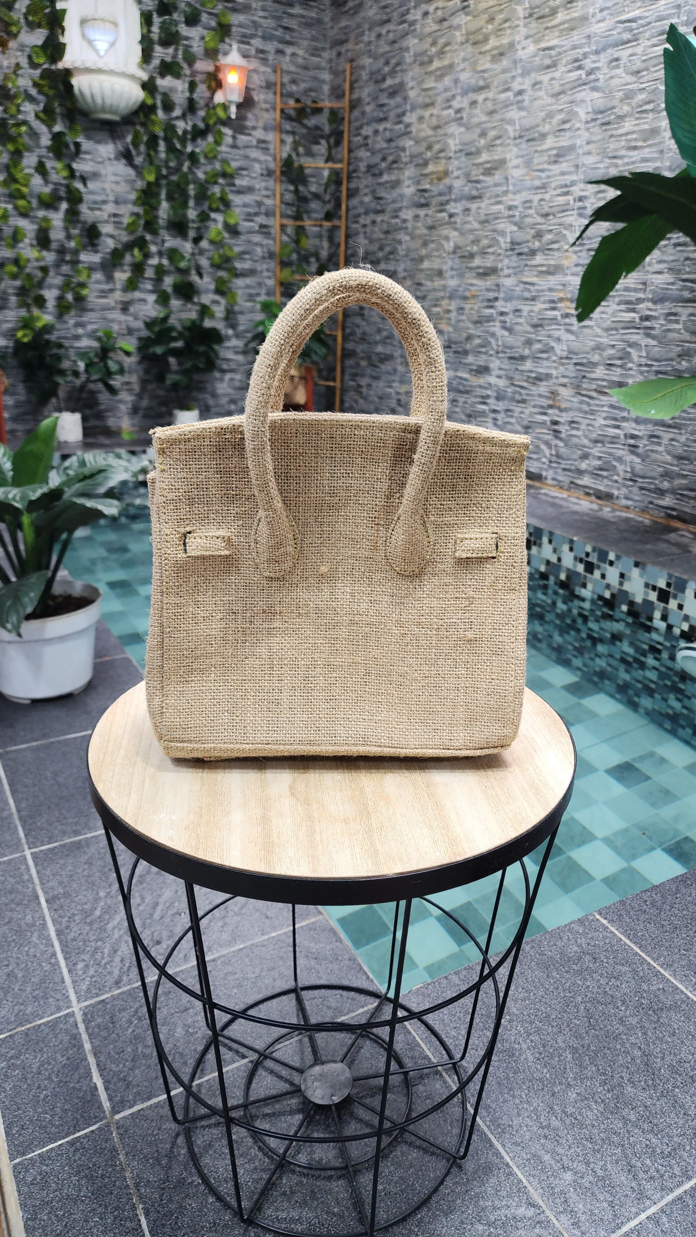 Handmade burlap / jute bag, Small size (25cm)