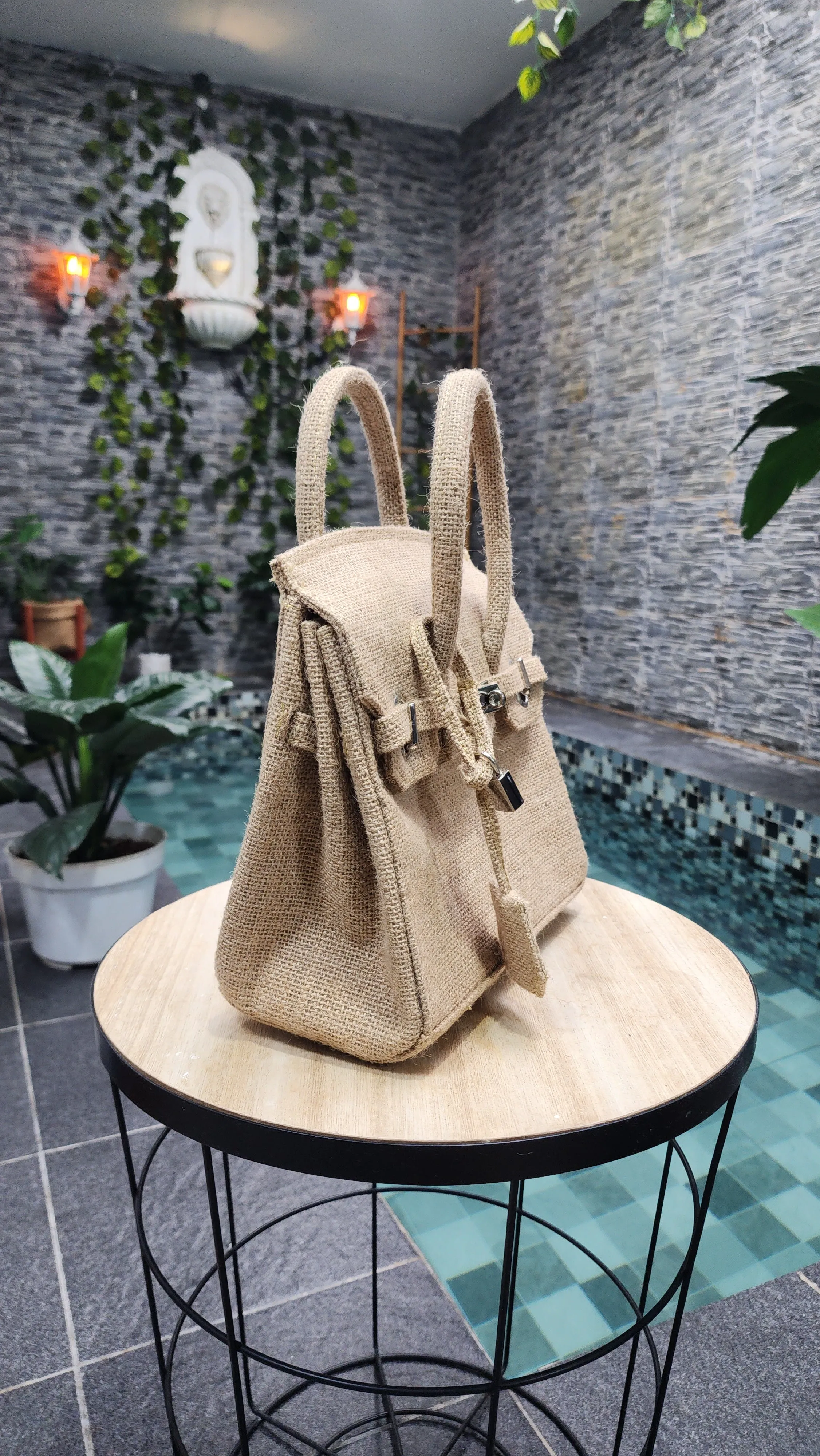 Handmade burlap / jute bag, Small size (25cm)