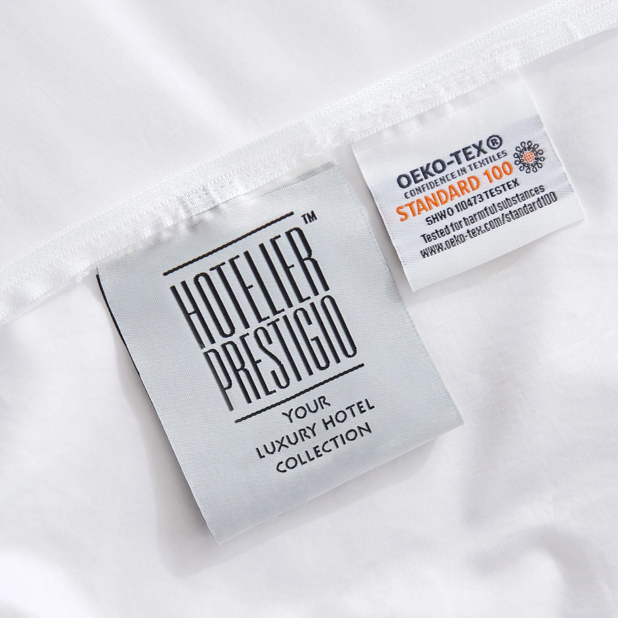 Hotelier Prestigio™ Lucent White With Black Lines Fitted Sheet Set