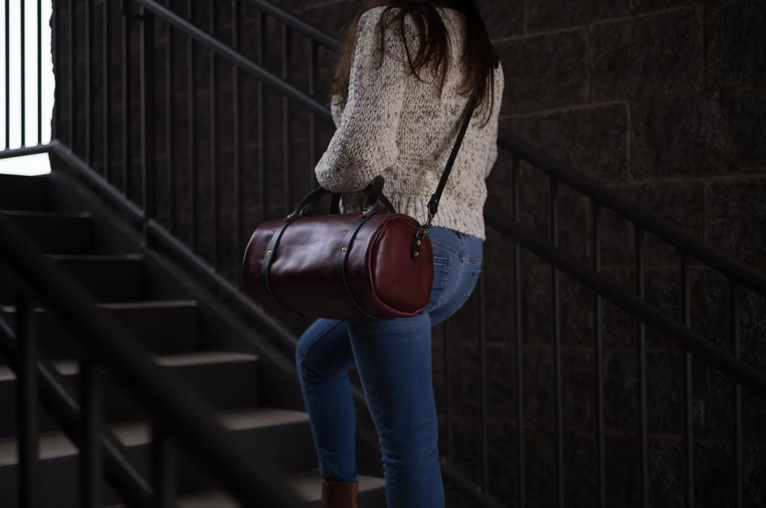 JANE LEATHER CROSSBODY - LARGE - OXBLOOD