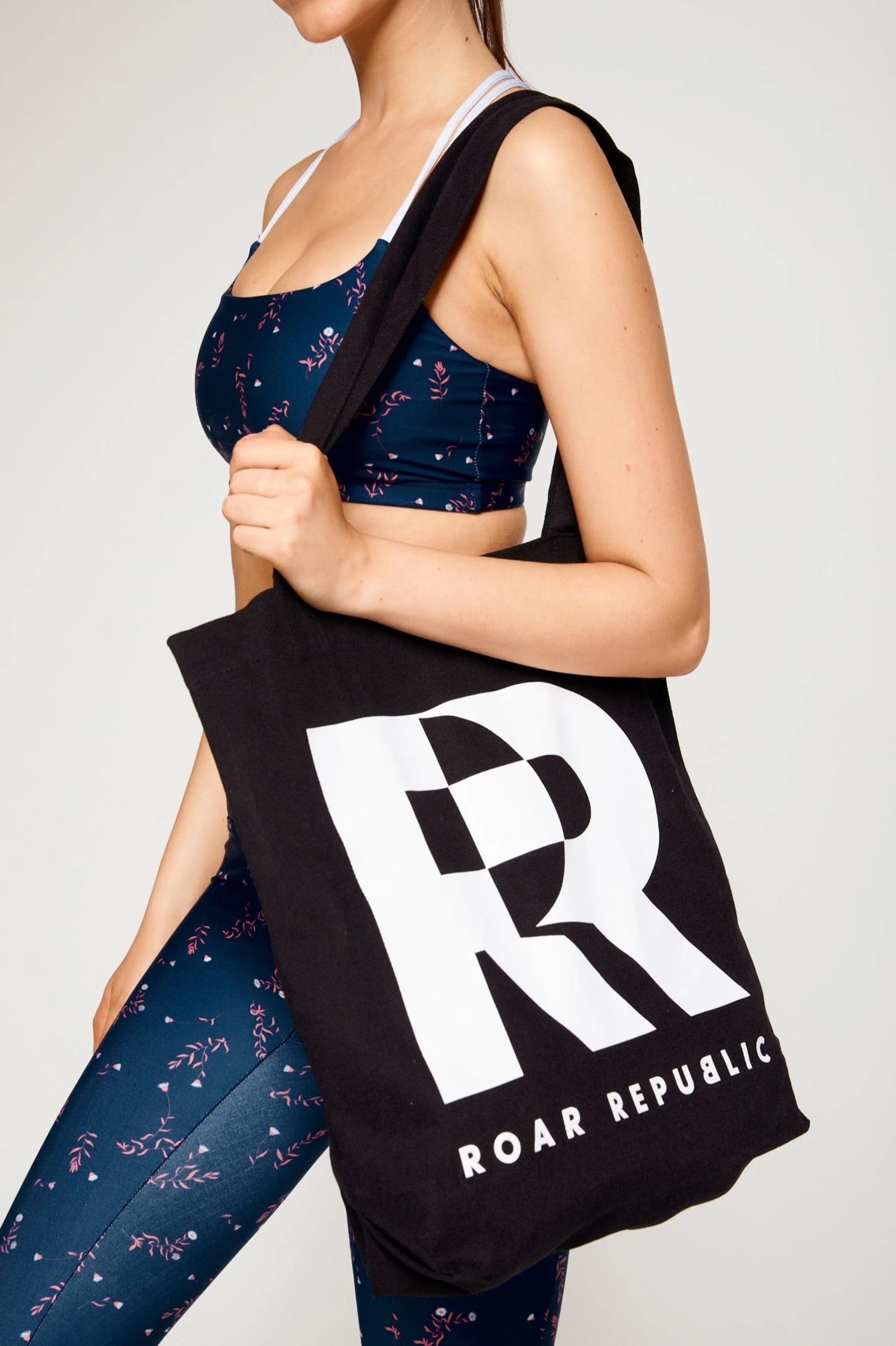 ROAR TOTE BAG