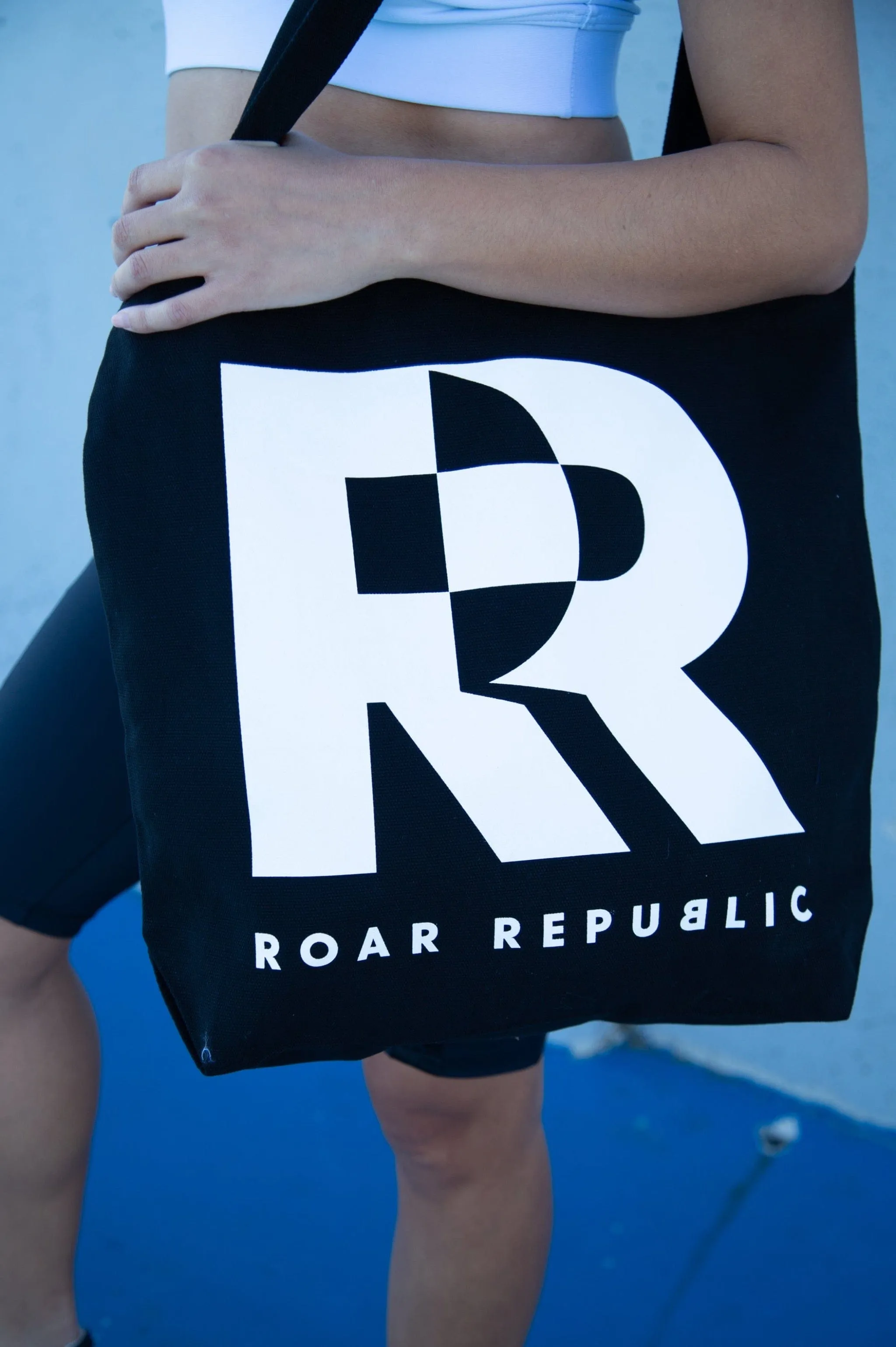 ROAR TOTE BAG