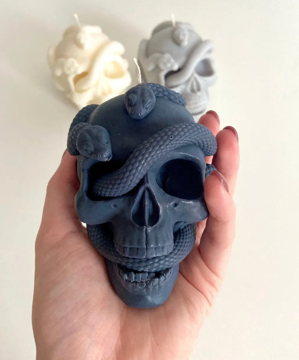 Snake Skull Candle , Serpent Skull Candle, Gothic Reptile Decor, Unique Macabre Design, Halloween Serpent Gift, Dark Aesthetic Home Accessory, Alternative Art